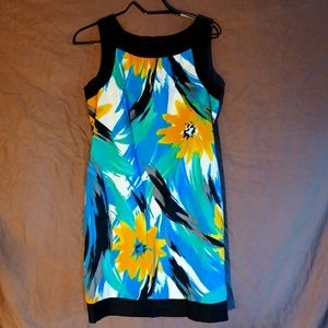 Size 10 Stretch Sheath Dress. Bright Floral Pattern.